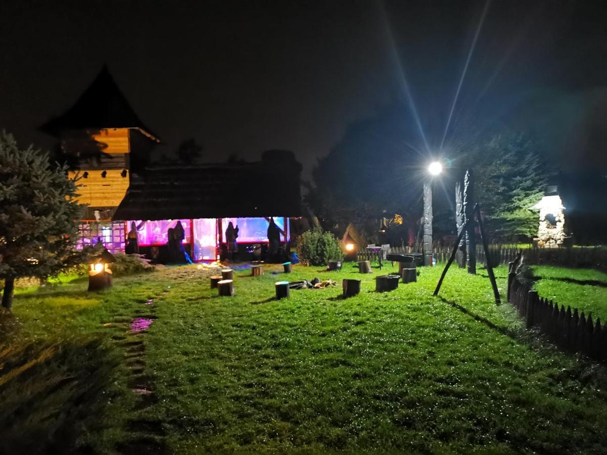 Grod Pedzikow Otel Chęciny Dış mekan fotoğraf